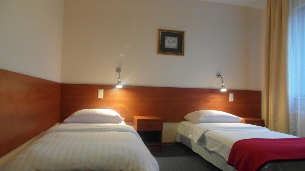 Hotel Julianow Warsaw Phòng bức ảnh