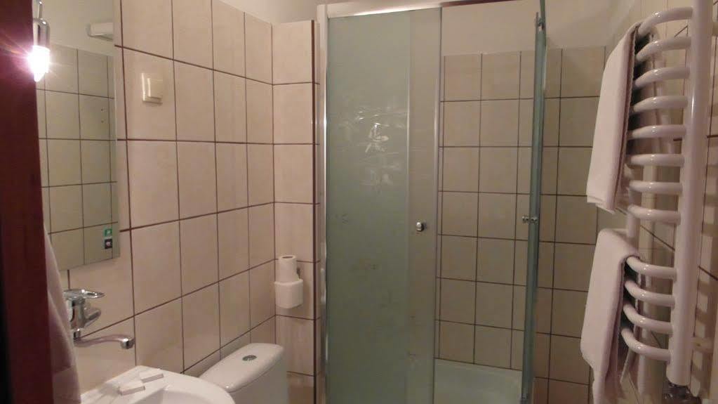 Hotel Julianow Warsaw Ngoại thất bức ảnh